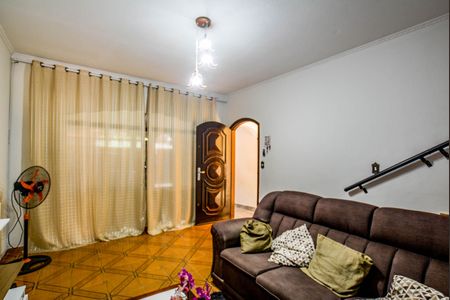 Casa à venda com 212m², 3 quartos e 2 vagasSala