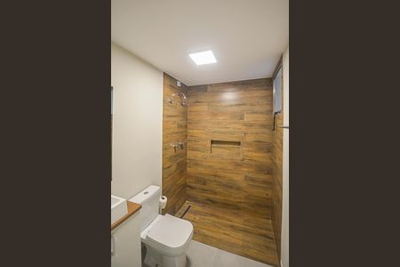 Banheiro da Suíte de casa à venda com 2 quartos, 107m² em Vila Goncalves, São Bernardo do Campo