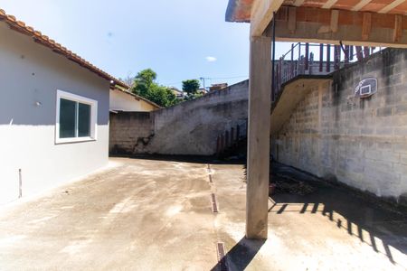 Casa de condomínio à venda com 70m², 2 quartos e 2 vagas Casa de condomínio à venda com 70m², 2 quartos e 2 vagasÁrea externa