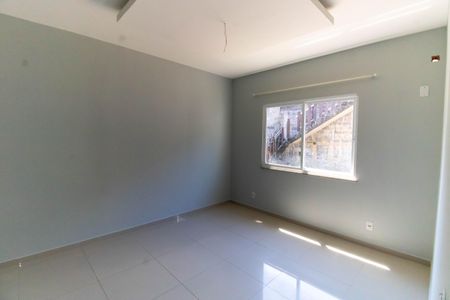 Casa de condomínio à venda com 70m², 2 quartos e 2 vagas Casa de condomínio à venda com 70m², 2 quartos e 2 vagasSuíte