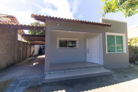 Casa de condomínio à venda com 70m², 2 quartos e 2 vagas Casa de condomínio à venda com 70m², 2 quartos e 2 vagasFachada