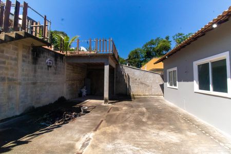 Casa de condomínio à venda com 70m², 2 quartos e 2 vagas Casa de condomínio à venda com 70m², 2 quartos e 2 vagasÁrea externa