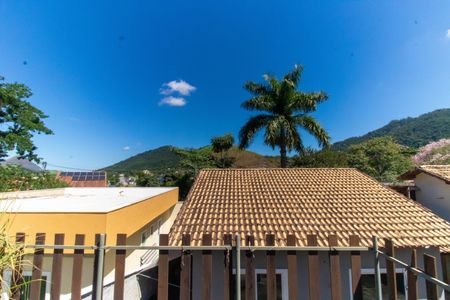 Casa de condomínio à venda com 70m², 2 quartos e 2 vagas Casa de condomínio à venda com 70m², 2 quartos e 2 vagasVista
