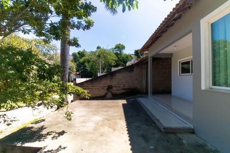 Casa de condomínio à venda com 70m², 2 quartos e 2 vagas Casa de condomínio à venda com 70m², 2 quartos e 2 vagasÁrea externa