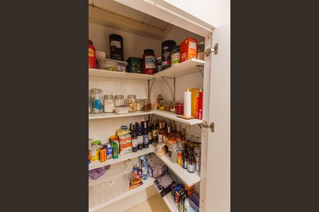 Apartamento à venda com 126m², 3 quartos e 1 vaga Apartamento à venda com 126m², 3 quartos e 1 vagaDespensa