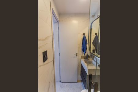 Apartamento à venda com 126m², 3 quartos e 1 vaga Apartamento à venda com 126m², 3 quartos e 1 vagaBanheiro da Suíte