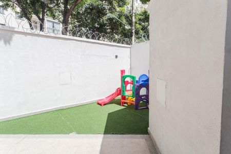 Apartamento à venda com 126m², 3 quartos e 1 vaga Apartamento à venda com 126m², 3 quartos e 1 vagaÁrea comum - Playground
