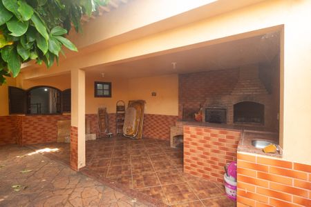 Casa para alugar com 500m², 3 quartos e 4 vagas Casa para alugar com 500m², 3 quartos e 4 vagasVaranda