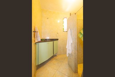 Casa para alugar com 500m², 3 quartos e 4 vagas Casa para alugar com 500m², 3 quartos e 4 vagasBanheiro Social