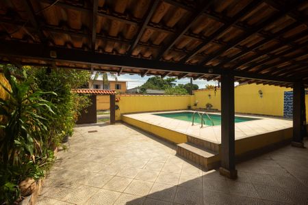 Casa para alugar com 500m², 3 quartos e 4 vagas Casa para alugar com 500m², 3 quartos e 4 vagasQuintal