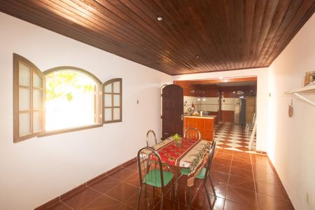 Casa para alugar com 500m², 3 quartos e 4 vagas Casa para alugar com 500m², 3 quartos e 4 vagasCozinha