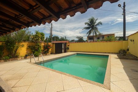 Casa para alugar com 500m², 3 quartos e 4 vagas Casa para alugar com 500m², 3 quartos e 4 vagasPiscina