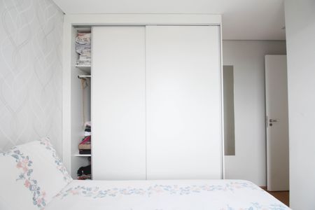 Apartamento à venda com 43m², 2 quartos e 1 vagaQuarto 2