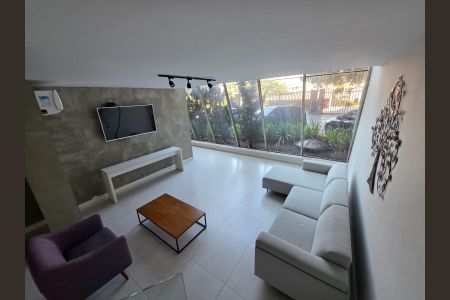 Apartamento à venda com 44m², 2 quartos e 1 vaga Apartamento à venda com 44m², 2 quartos e 1 vagaSala