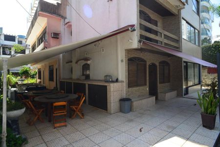 Casa de condomínio à venda com 142m², 3 quartos e 2 vagasExterna da Casa