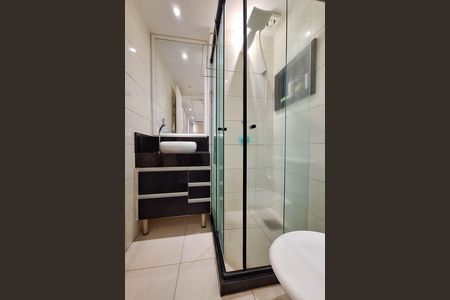 Apartamento à venda com 45m², 2 quartos e 1 vaga Apartamento à venda com 45m², 2 quartos e 1 vagaBanheiro