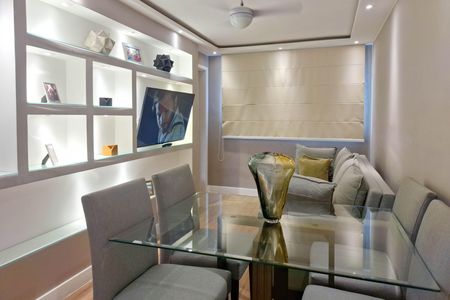 Sala de apartamento à venda com 2 quartos, 45m² em Rio do Ouro, Niterói