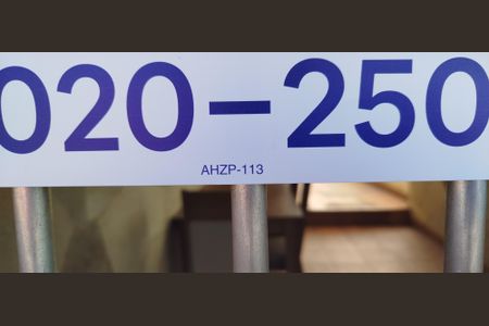 Casa à venda com 126m², 3 quartos e 1 vagaQRCODE: AHZP-113