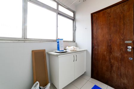 Apartamento para alugar com 263m², 4 quartos e 2 vagas Apartamento para alugar com 263m², 4 quartos e 2 vagasÁrea de Serviço