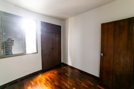 Apartamento para alugar com 263m², 4 quartos e 2 vagas Apartamento para alugar com 263m², 4 quartos e 2 vagasQuarto 2