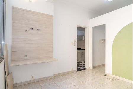 Apartamento para alugar com 39m², 1 quarto e sem vaga Apartamento para alugar com 39m², 1 quarto e sem vagaSala
