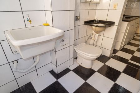 Apartamento para alugar com 39m², 1 quarto e sem vaga Apartamento para alugar com 39m², 1 quarto e sem vagaBanheiro e Área de Serviço