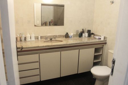 Apartamento à venda com 80m², 2 quartos e 1 vagaBanheiro 1