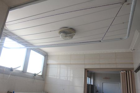 Apartamento à venda com 80m², 2 quartos e 1 vagaÁrea de Serviço