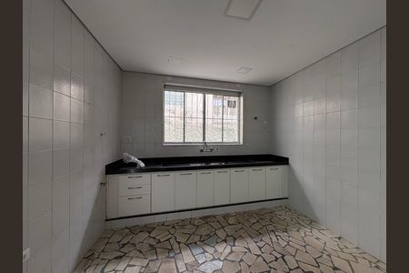 Casa à venda com 273m², 3 quartos e 5 vagas Casa à venda com 273m², 3 quartos e 5 vagasCozinha