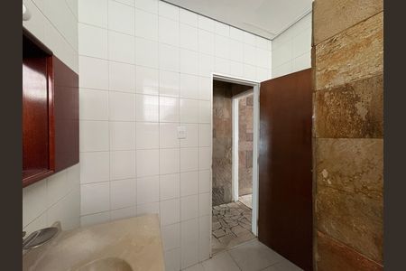Casa à venda com 273m², 3 quartos e 5 vagas Casa à venda com 273m², 3 quartos e 5 vagasBanheiro