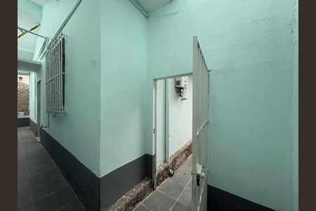 Casa à venda com 273m², 3 quartos e 5 vagas Casa à venda com 273m², 3 quartos e 5 vagasEntrada lateral
