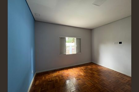 Casa à venda com 273m², 3 quartos e 5 vagas Casa à venda com 273m², 3 quartos e 5 vagasQuarto 1