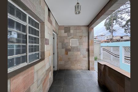 Casa à venda com 273m², 3 quartos e 5 vagas Casa à venda com 273m², 3 quartos e 5 vagasVaranda da Sala