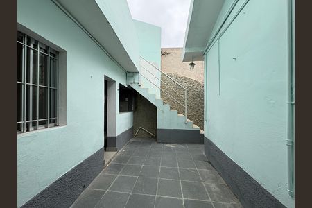 Casa à venda com 273m², 3 quartos e 5 vagas Casa à venda com 273m², 3 quartos e 5 vagasEntrada lateral