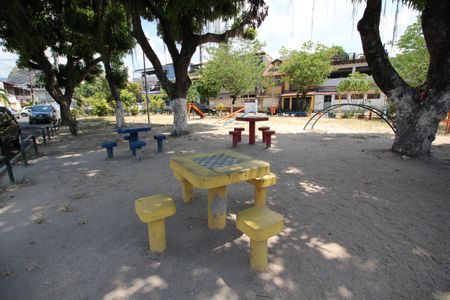 Casa para alugar com 80m², 2 quartos e sem vagaÁrea Comum