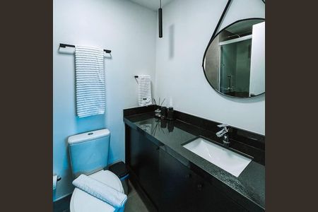 Banheiro de apartamento para alugar com 2 quartos, 67m² em Rio Branco, Porto Alegre