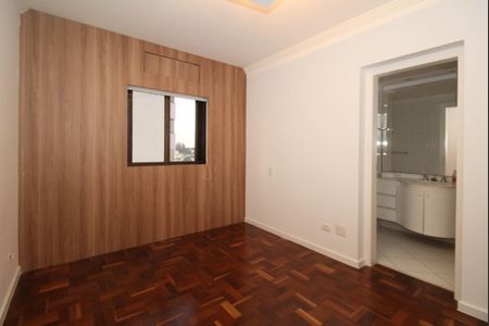 Apartamento para alugar com 240m², 3 quartos e 3 vagasSuíte 2