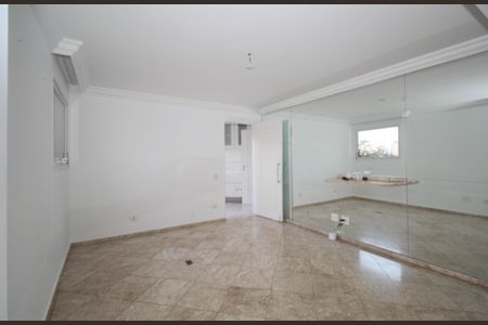 Apartamento para alugar com 240m², 3 quartos e 3 vagasSala
