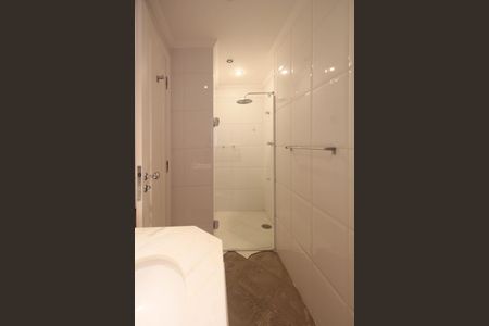 Apartamento para alugar com 240m², 3 quartos e 3 vagasBanheiro 3