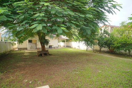 Casa para alugar com 600m², 2 quartos e 6 vagasQuintal