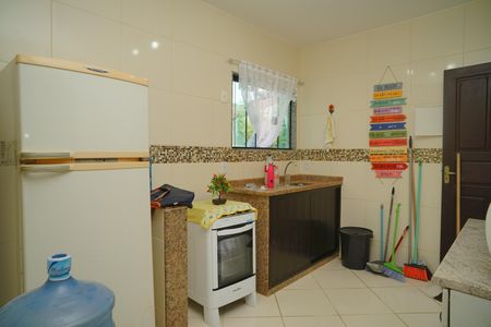Casa para alugar com 600m², 2 quartos e 6 vagasCozinha