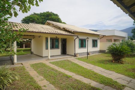 Casa para alugar com 600m², 2 quartos e 6 vagasÁrea externa