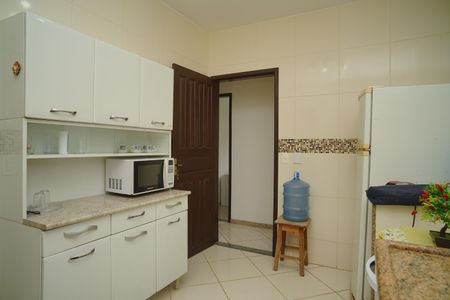 Casa para alugar com 600m², 2 quartos e 6 vagasCozinha