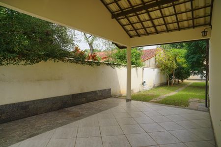 Casa para alugar com 600m², 2 quartos e 6 vagasGaragem