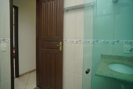 Casa para alugar com 600m², 2 quartos e 6 vagasBanheiro Social