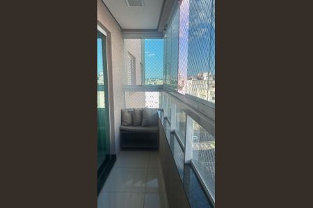 Apartamento para alugar com 90m², 3 quartos e 2 vagas Apartamento para alugar com 90m², 3 quartos e 2 vagasVaranda