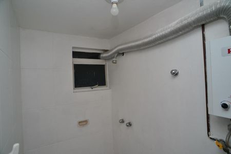 Banheiro Social de apartamento para alugar com 2 quartos, 70m² em Itanhangá, Rio de Janeiro