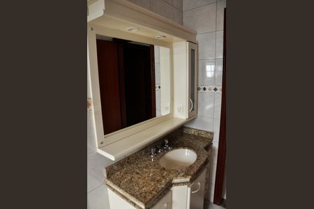 Casa à venda com 210m², 3 quartos e 3 vagas