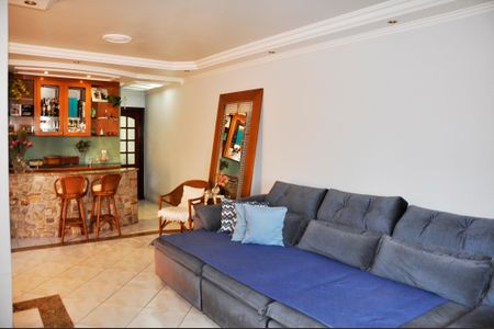 Casa à venda com 210m², 3 quartos e 3 vagas