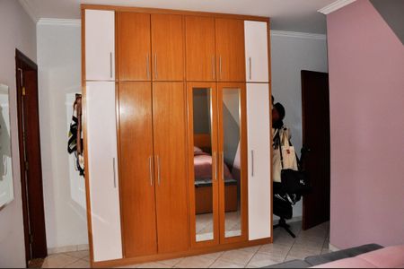 Casa à venda com 210m², 3 quartos e 3 vagas